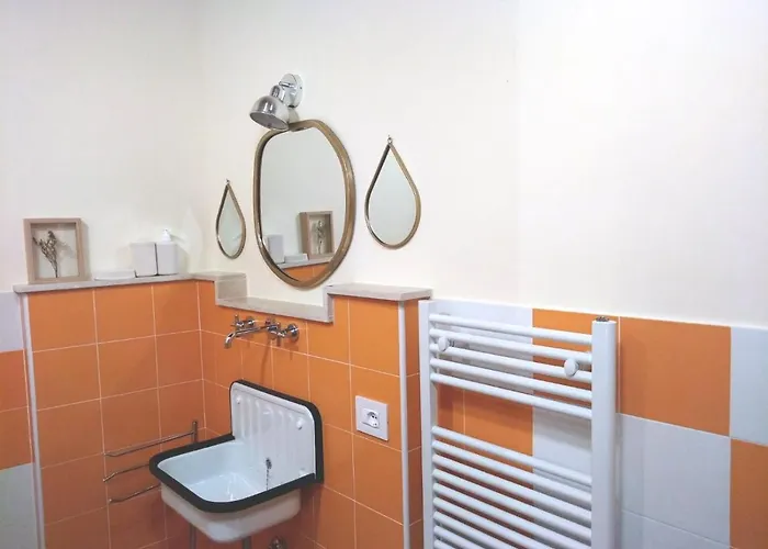 Agroturismo Monte Cologna *